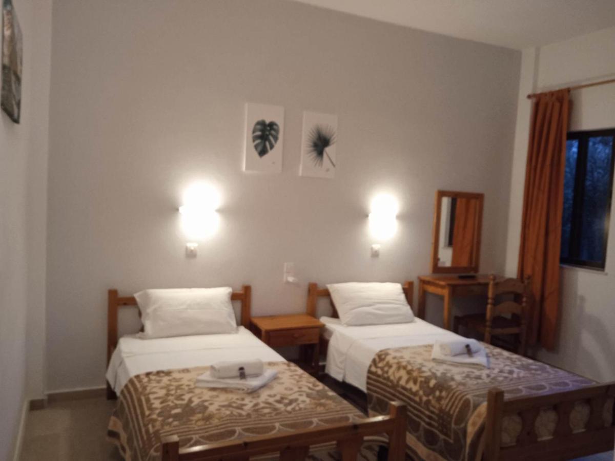 Villa Kaloudis Rooms Агиос Георгиос Екстериор снимка